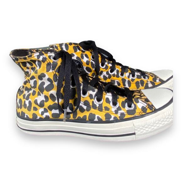 Converse Chuck Taylor high top cheetah Sneaker Wm Size 6 - Picture 3 of 9